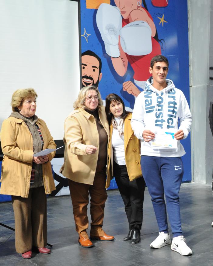 Secundaria reconoció a estudiantes que participaron en Juegos Sudamericanos Escolares