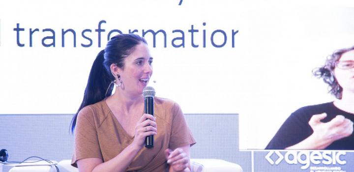 Olivia Neal, CIO directora ejecutiva de la Oficina de Cambio Digital de Canadá.