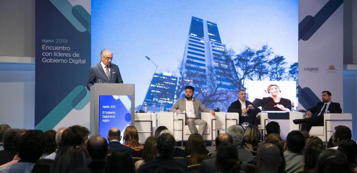 Vincenzo Aquaro, jefe de la Subdivisión de Gobierno Electrónico de la ONU, en la apertura de la charla “El Gobierno Digital en la región”.