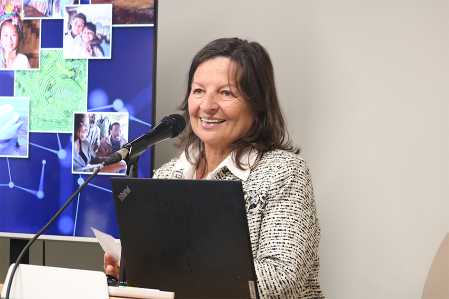 Cristina Zubillaga, directora ejecutiva de Agesic participando en la apertura de la actividad