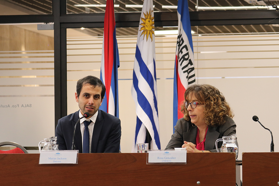 Desafíos para la protección de la libertad de expresión y el acceso a la información en Internet Autoridades en el segundo panel