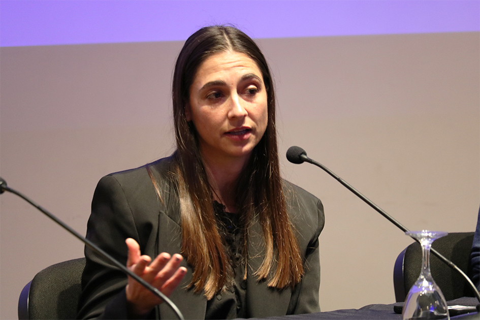 María Sofía, Polcaro Infanzon, Especialista, División Cambio Climático, BID exponiendo sus ideas