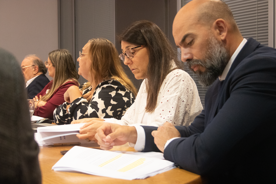 Integrantes del Comité Estratégico del Sector Público para la Inteligencia Artificial Integrantes del Comité Estratégico durante la aprobación de la Estrategia Nacional de IA 2024 - 2023