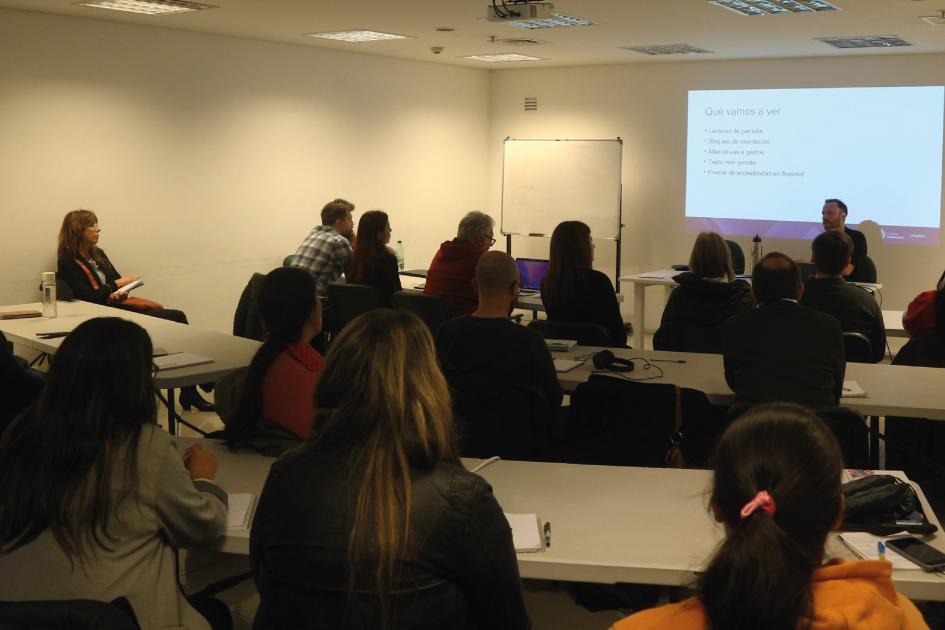 Finalizó el curso Accesibilidad Digital para la Dirección de Proyectos Personas que asistieron del Curso de Accesibilidad Digital para la Dirección de Proyectos