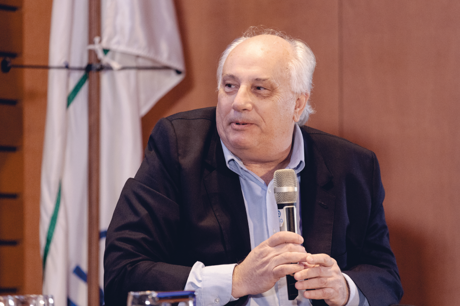 Marcelo Kosec, director ejecutivo de Bantotal; Marcelo Kosec, director ejecutivo de Bantotal exponiendo durante el panel
