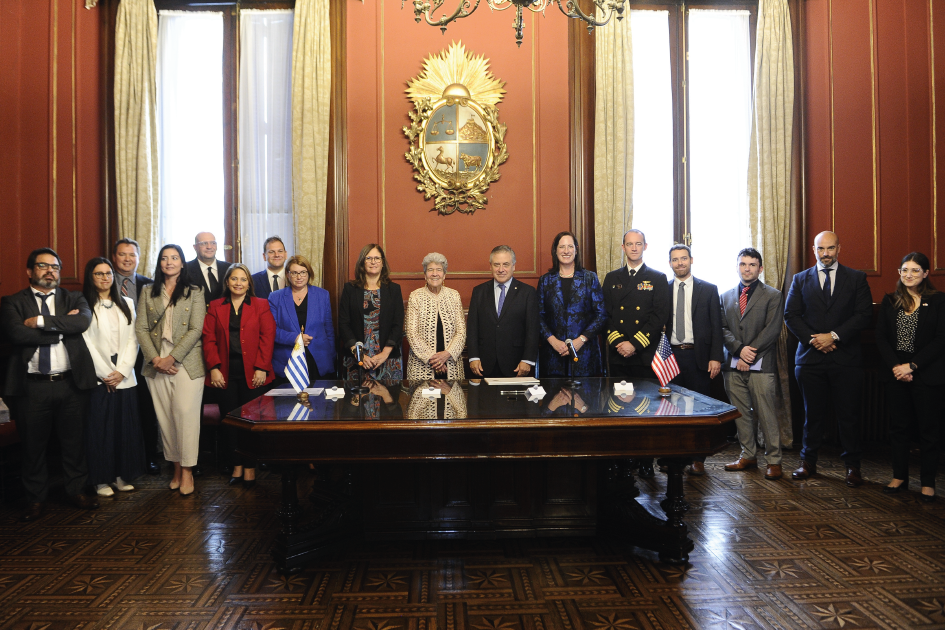 Autoridades de Estados Unidos y Uruguay