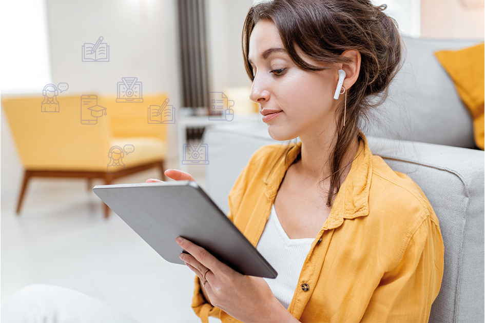 Aprendé habilidades digitales con cursos autogestionados Joven utilizando dispositivo electrónico