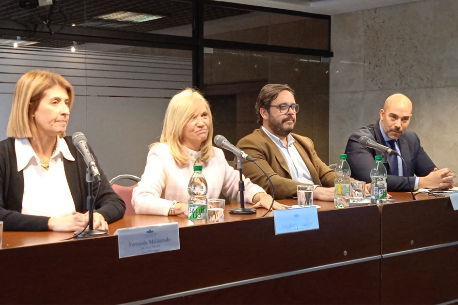 Fernanda Maldonado, Beatriz Argimón, Ignacio Buffa y Hebert Paguas Fernanda Maldonado, Beatriz Argimón, Ignacio Buffa y Hebert Paguas