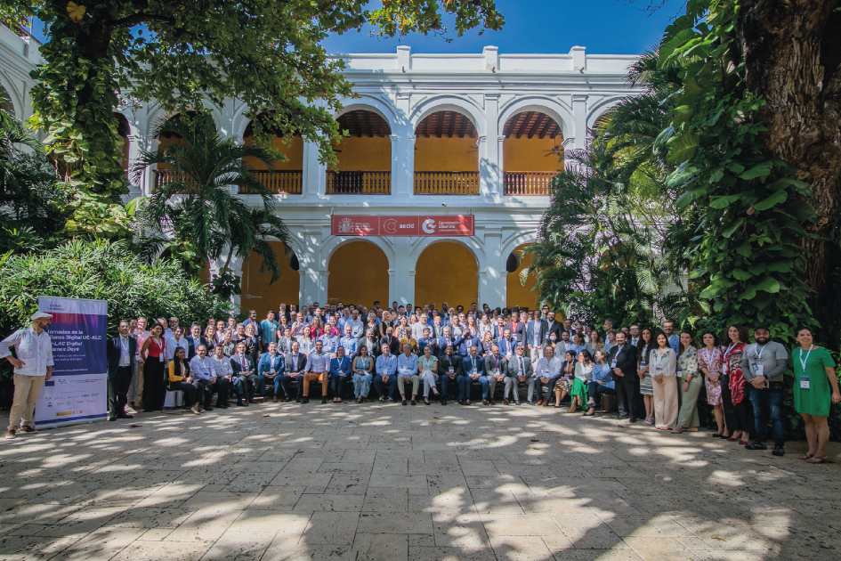 Participantes de la reunión en Cartagena Participantes de la reunión en Cartagena