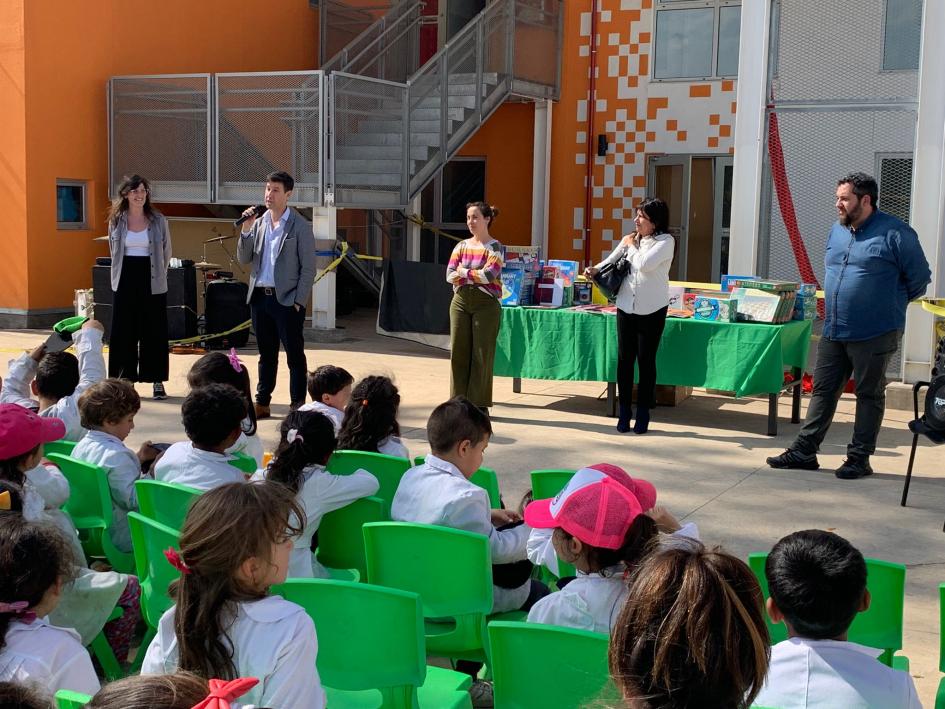 Representantes de Agesic, URCDP, MEC, Anep y Ceibal durante la entrega de premios.