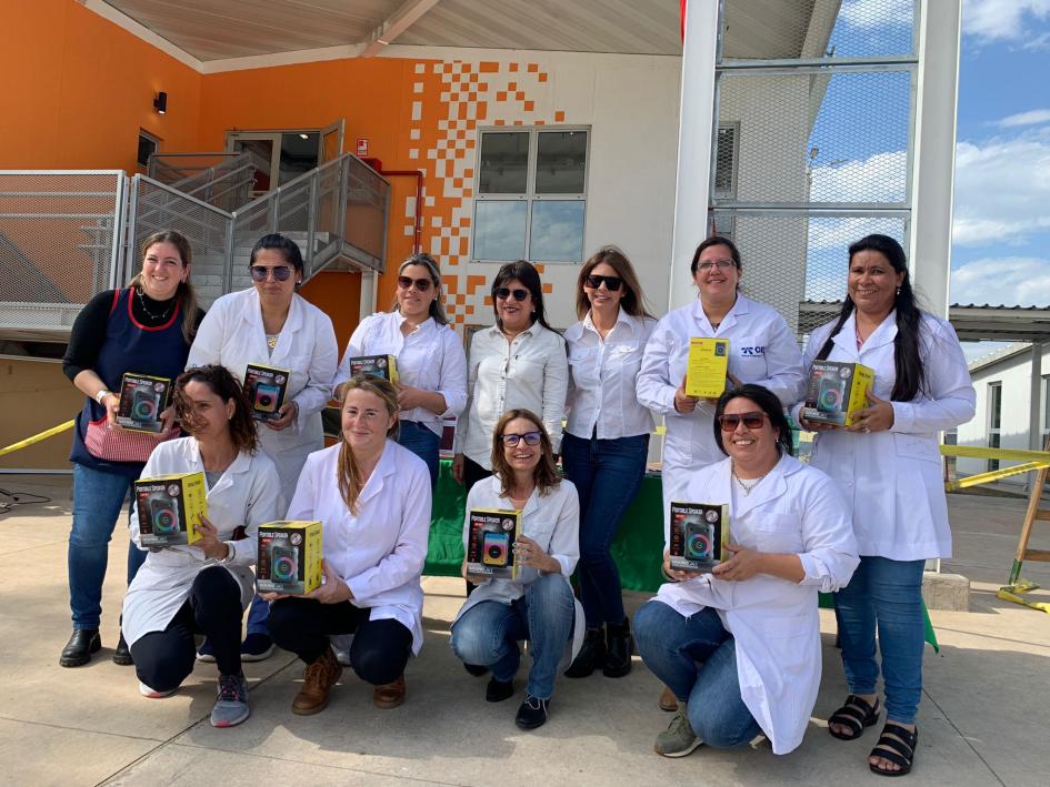 Docentes de la Escuela Nº 137 de Salto, ganadora del primer premio del concurso. Docentes de la Escuela Nº 137 de Salto, ganadora del primer premio del concurso.