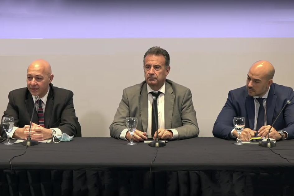 Apertura del evento con Hugo Odizzio, Daniel Salinas y Hebert Paguas Apertura del evento con Hugo Odizzio, Daniel Salinas y Hebert Paguas