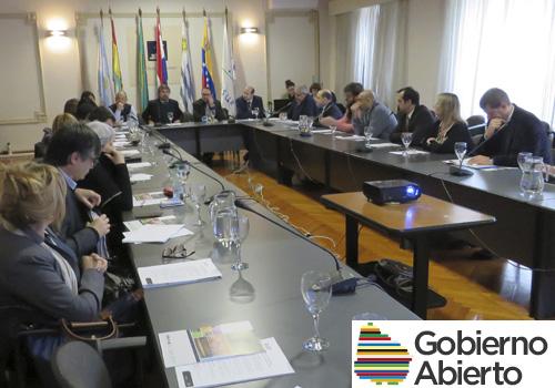 foto_mesa_gobiernoabierto.jpg foto_mesa_gobiernoabierto.jpg