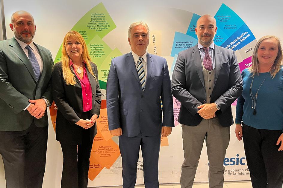 Martín Miguel Llaryora, Alejandra Torres, Guillermo Constancio Acosta, Hebert Paguas y Laura Amado Martín Miguel Llaryora, Alejandra Torres, Guillermo Constancio Acosta, Hebert Paguas y Laura Amado