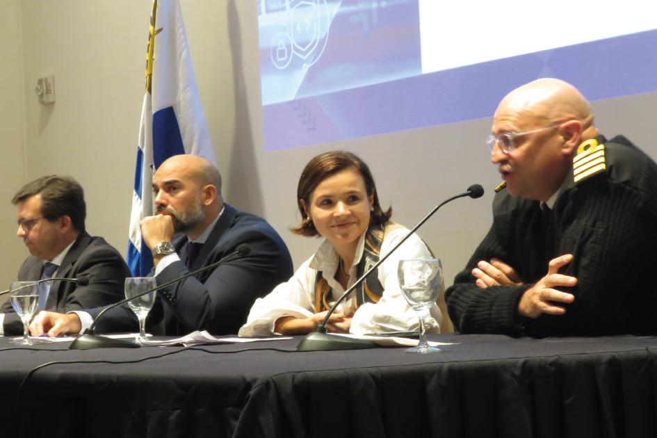 Autoridades en el lanzamiento del proceso de cocreación de la Estrategia Nacional de Ciberseguridad Autoridades en el lanzamiento del proceso de cocreación de la Estrategia Nacional de Ciberseguridad