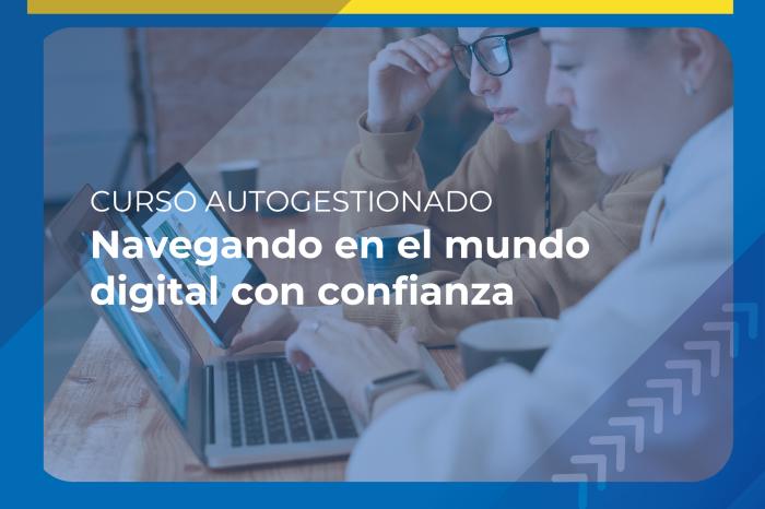 Personas viendo una computadora. Curso Autogestionado, Navegando el mundo digital con confianza