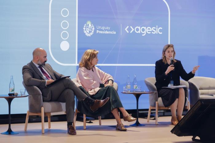 Hebert Paguas, Gabriela Ramos, Carolina Aguerre 