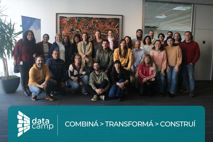 Participantes en el cierre del DataCamp. Combiná, Transformá, Construí.