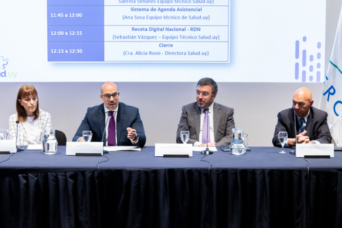 Alicia Rossi, Hebert Paguas, Alberto Yagoda y Hugo Odizzio en el Encuentro de Salud.uy