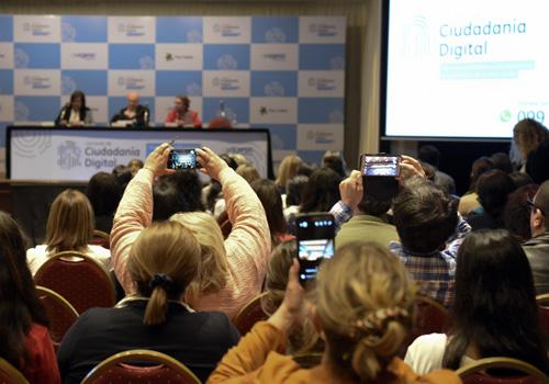 Personas participando de la actividad
