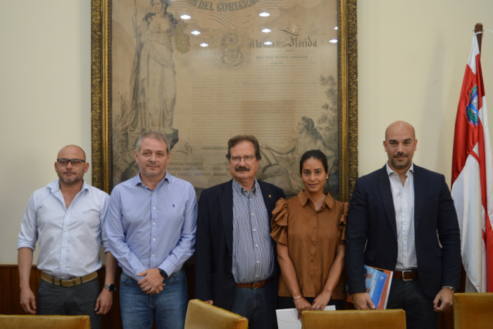 Mauricio Palavecino, Guillermo López, Álvaro Riva, Verónica Valassi y Hebert Paguas