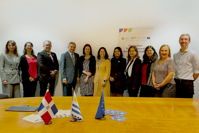 Representantes de Agesic y del gobierno de Republica dominicana durante la visita a Uruguay. Representantes de Agesic y del gobierno de Republica dominicana durante la visita a Uruguay.