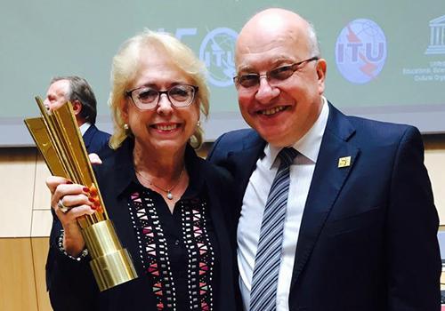 wsis-2015-premio.jpg wsis-2015-premio.jpg