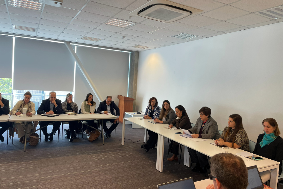 Reunión con Cámaras