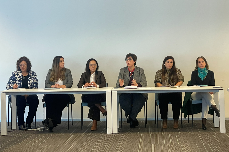 Reunión con Cámaras