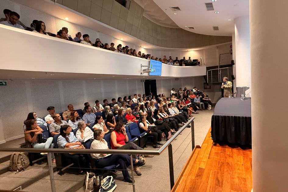 capacitación compras públicas cambios por la Ley N.º 20.446 (Ley de Presupuesto).