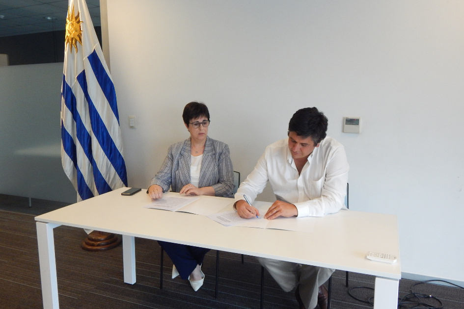 ARCE y COPRODEC firmaron un convenio de cooperación interinstitucional. ARCE y COPRODEC firmaron un convenio de cooperación interinstitucional.