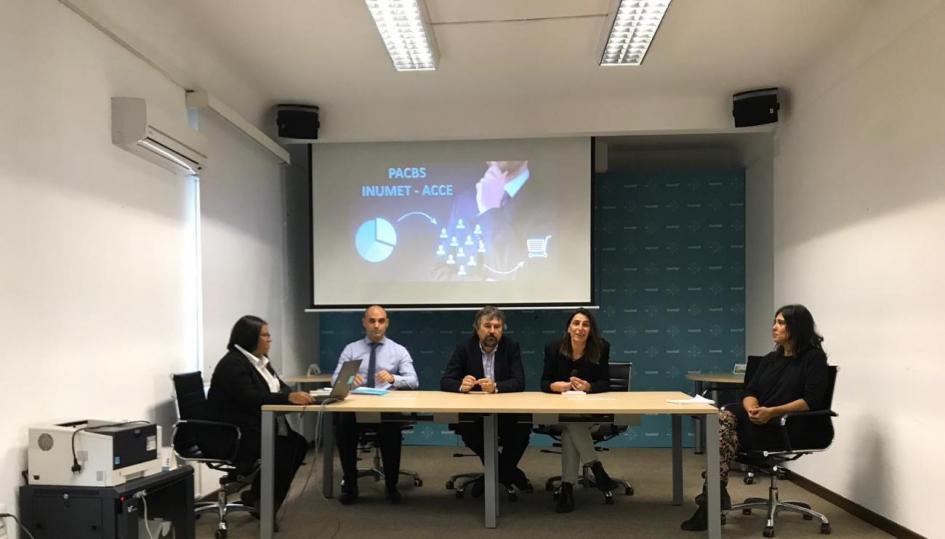 Autoridades de ACCE e INUMET participan del lanzamiento. Autoridades de ACCE e INUMET