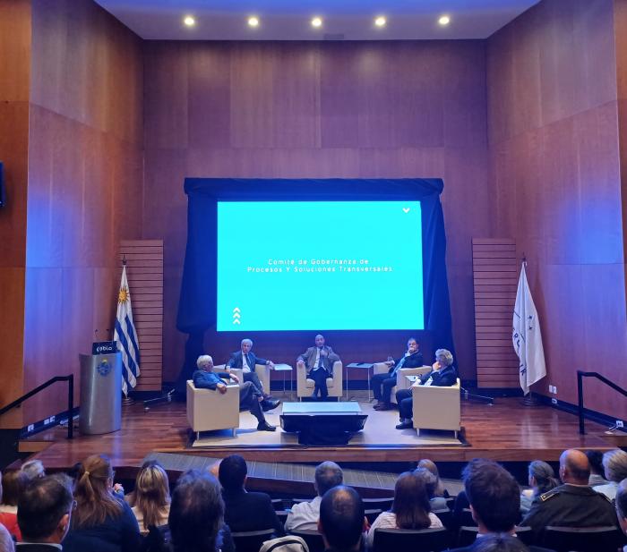 Foto de autoridades en Presidencia de la República