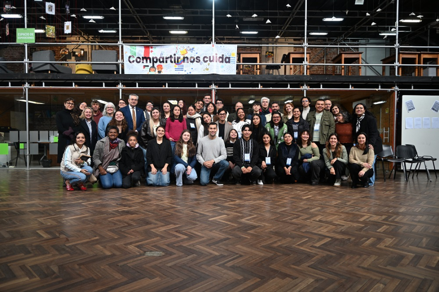 Encuentro de jóvenes de México y Uruguay por la salud mental