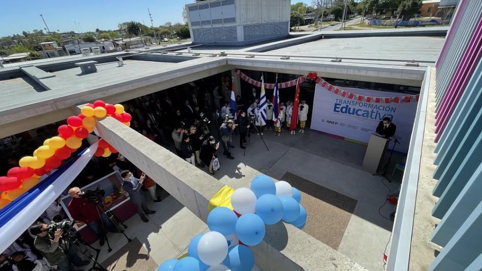 Inauguración de la escuela n.° 319, República Popular China Inauguración de la escuela n.° 319, República Popular China