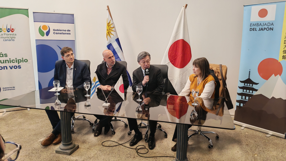 Embajada de Japón entregó un vehículo adaptado para el traslado de personas con discapacidad Embajada de Japón entregó un vehículo adaptado para el traslado de personas con discapacidad