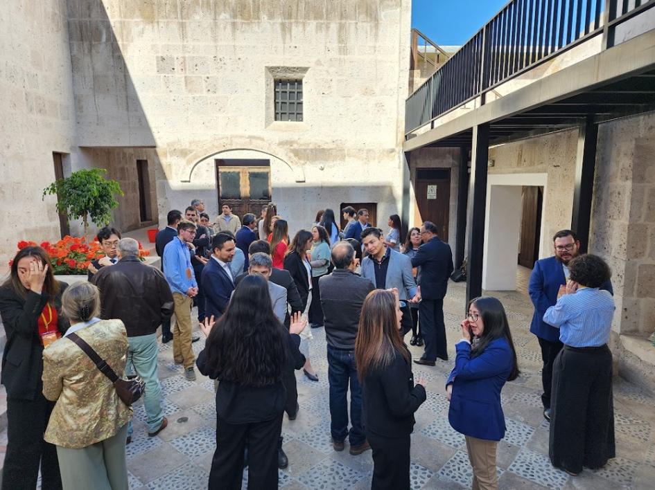 Co-laboratorio Más que tres 2025, conectando experiencias, construyendo futuro Co-laboratorio Más que tres 2025, conectando experiencias, construyendo futuro