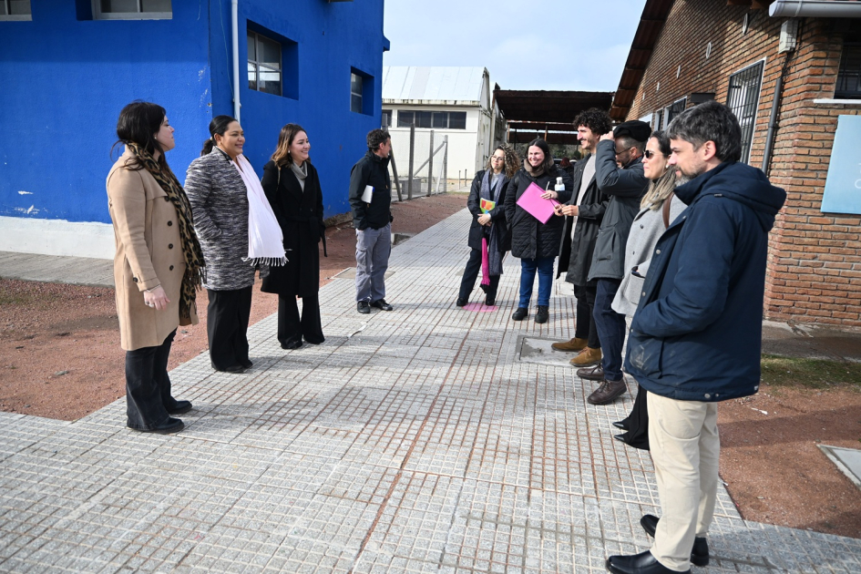 Técnicos de Sedesol, Mides y AUCI visitan Centro de Referencia de Políticas Sociales de Casavalle