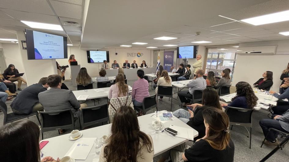 Lanzamiento en Montevideo del proyecto Mujeres en Tecnologías de la Información Lanzamiento en Montevideo del proyecto Mujeres en Tecnologías de la Información