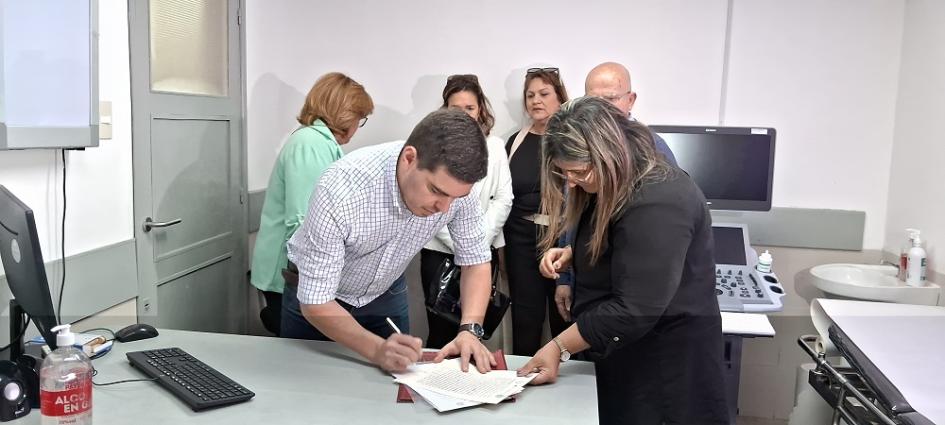 Firma de comodato de equipos médicos