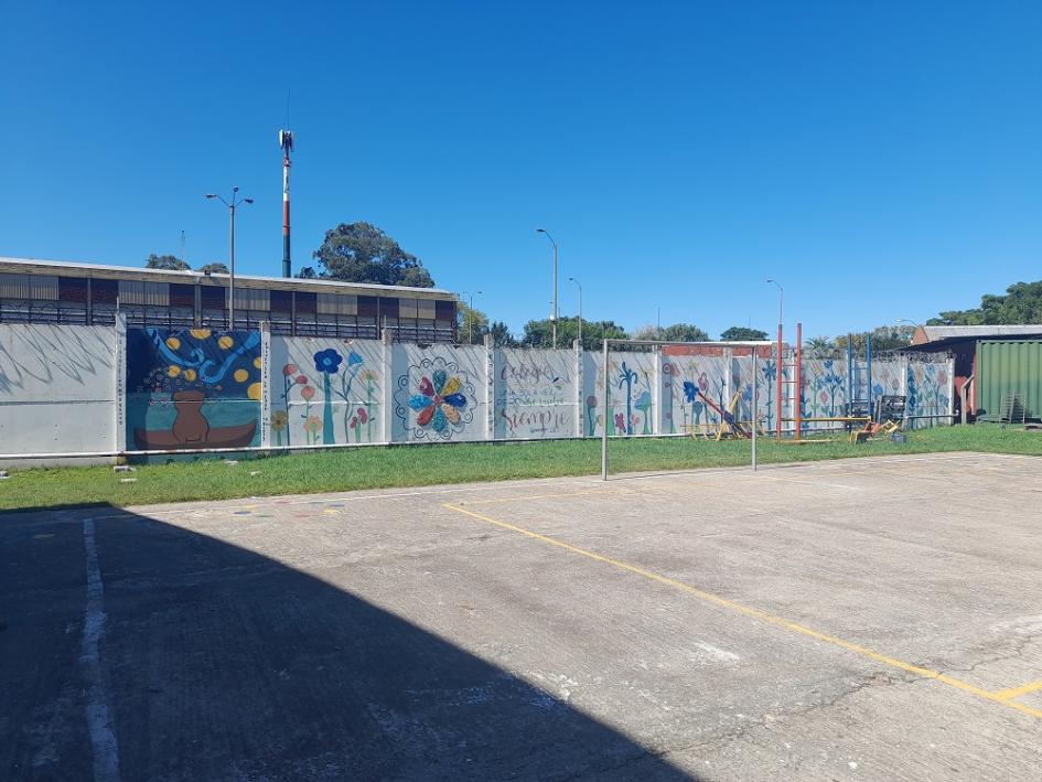 Firma de proyecto Kusanone para mejoramiento edilicio del colegio "Los Rosales" Firma de proyecto Kusanone para mejoramiento edilicio del colegio "Los Rosales"