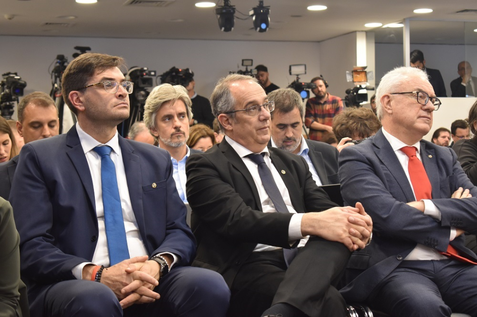 Director ejecutivo de AUCI, Martín Clavijo y ministros Mahía y Lubetkin