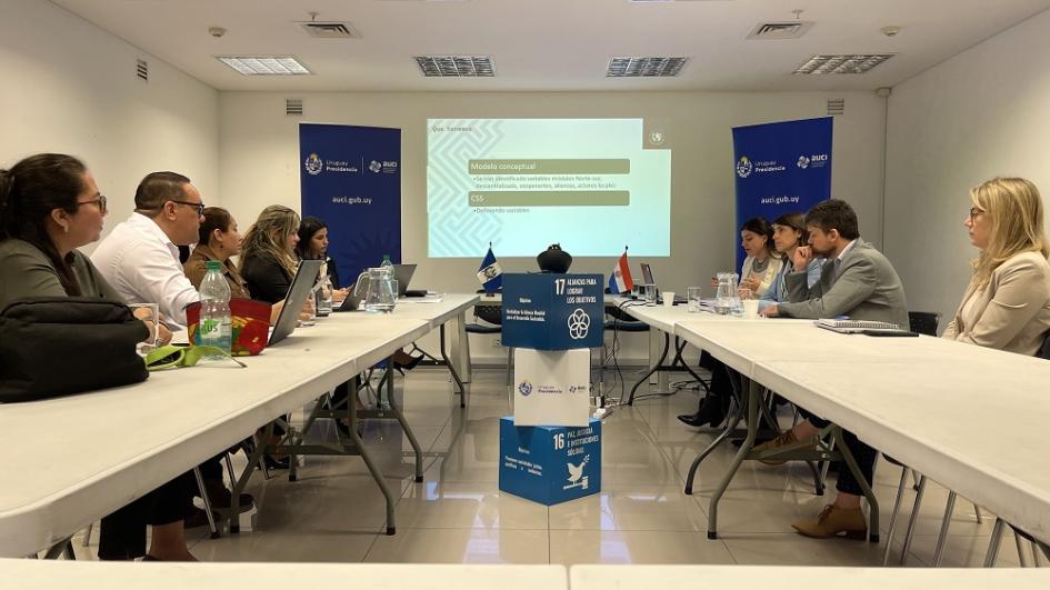 Reunión de representantes de Guatemala, Paraguay y Uruguay en el marco de la Cooperación Sur-Sur Reunión de representantes de Guatemala, Paraguay y Uruguay en el marco de la Cooperación Sur-Sur
