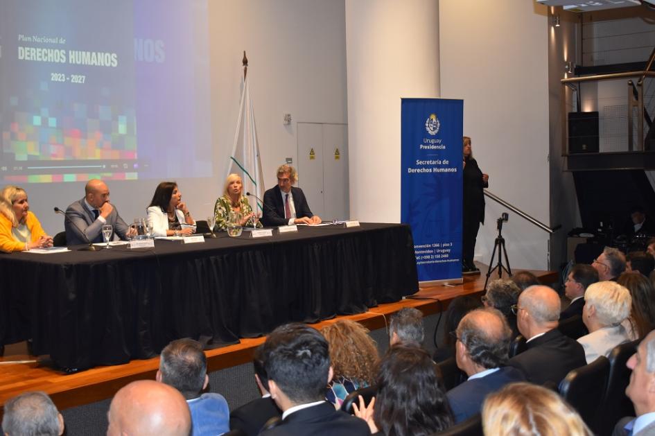 Presentación del primer Plan Nacional de Derechos Humanos de Uruguay