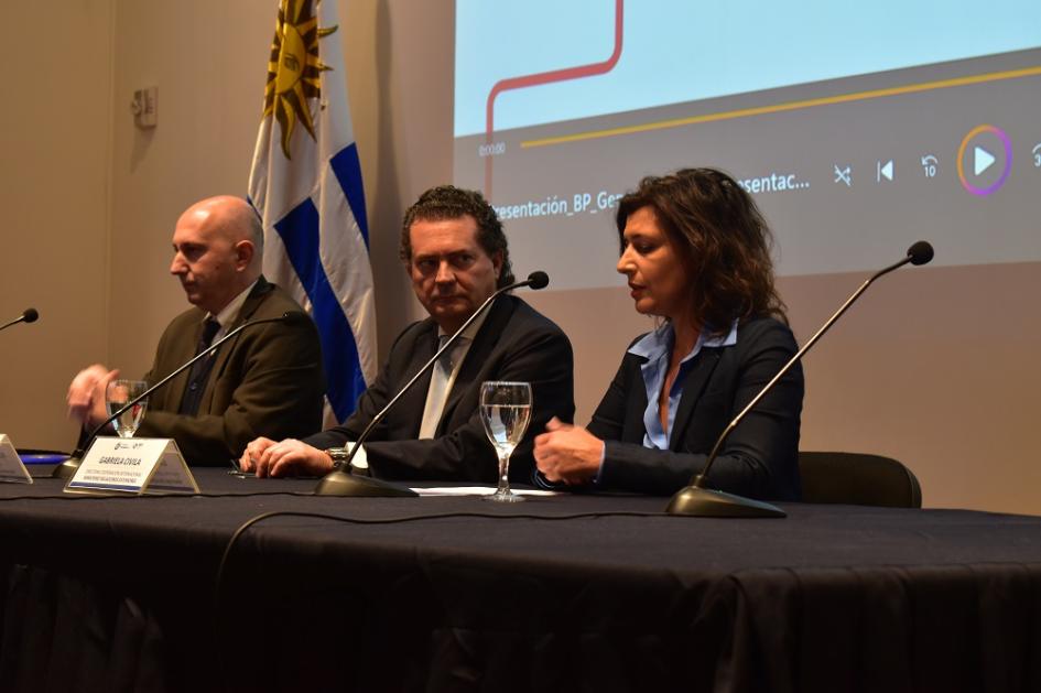 Presentación de las Buenas Prácticas de Uruguay en Torre Ejecutiva