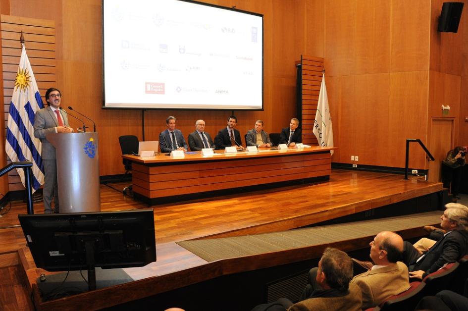 Lanzamiento del Primer Bono de Impacto Social de Uruguay Lanzamiento del Primer Bono de Impacto Social de Uruguay