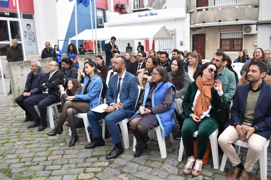 Centro de Referencia y Orientación para personas migrantes en el Club Nacional de Football