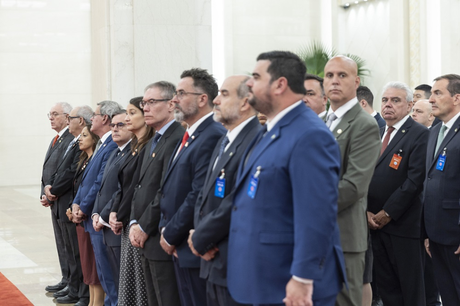 Uruguay y la República Popular China firman acuerdos de coooperación. Fotos: Presidencia.