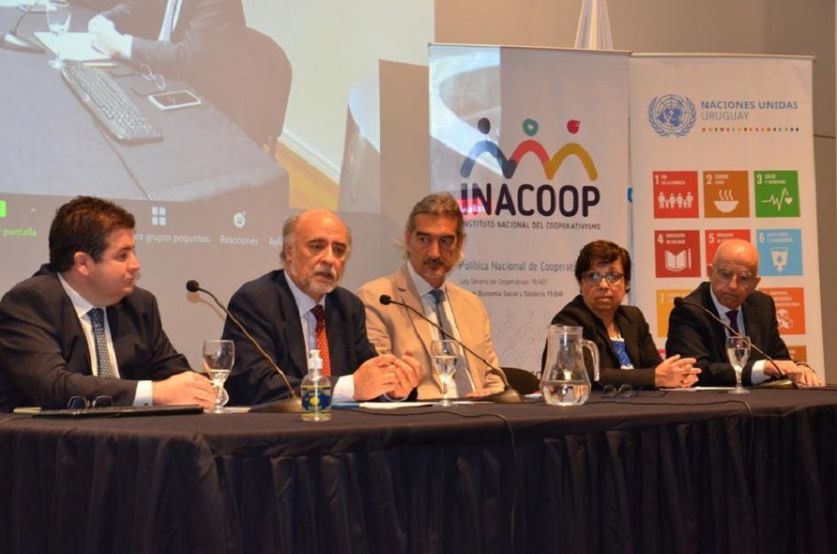 Diálogos sobre el futuro de Uruguay: “Nuevos escenarios para el Cooperativismo y la Economía Social” Diálogos sobre el futuro de Uruguay: “Nuevos escenarios para el Cooperativismo y la Economía Social”
