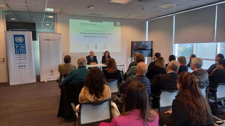 Presentación de diagnóstico sobre sistema de alerta temprana (SAT) multiamenazas en Uruguay Presentación de diagnóstico sobre sistema de alerta temprana (SAT) multiamenazas en Uruguay